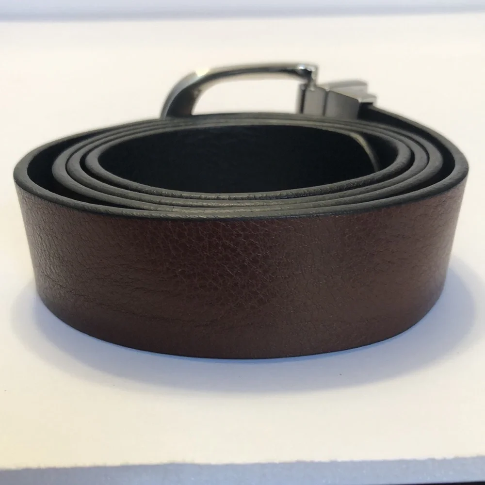 Men’s Reversible Black Brown Supple Leather Belt size Large 40”